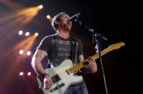  El Gran Concierto de James Blunt en el Estadio Azteca: Una Noche Mágica Bajo las Estrellas